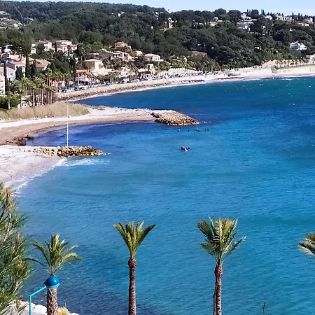 Les Jardins De La Apartment *